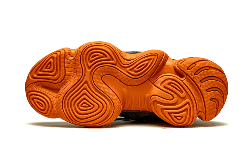 Adidas Yeezy 500 High Tactile Orange SKU : GW2873Blue Express garantisce l'autenticità dei prodotti. Adidas Blue Express