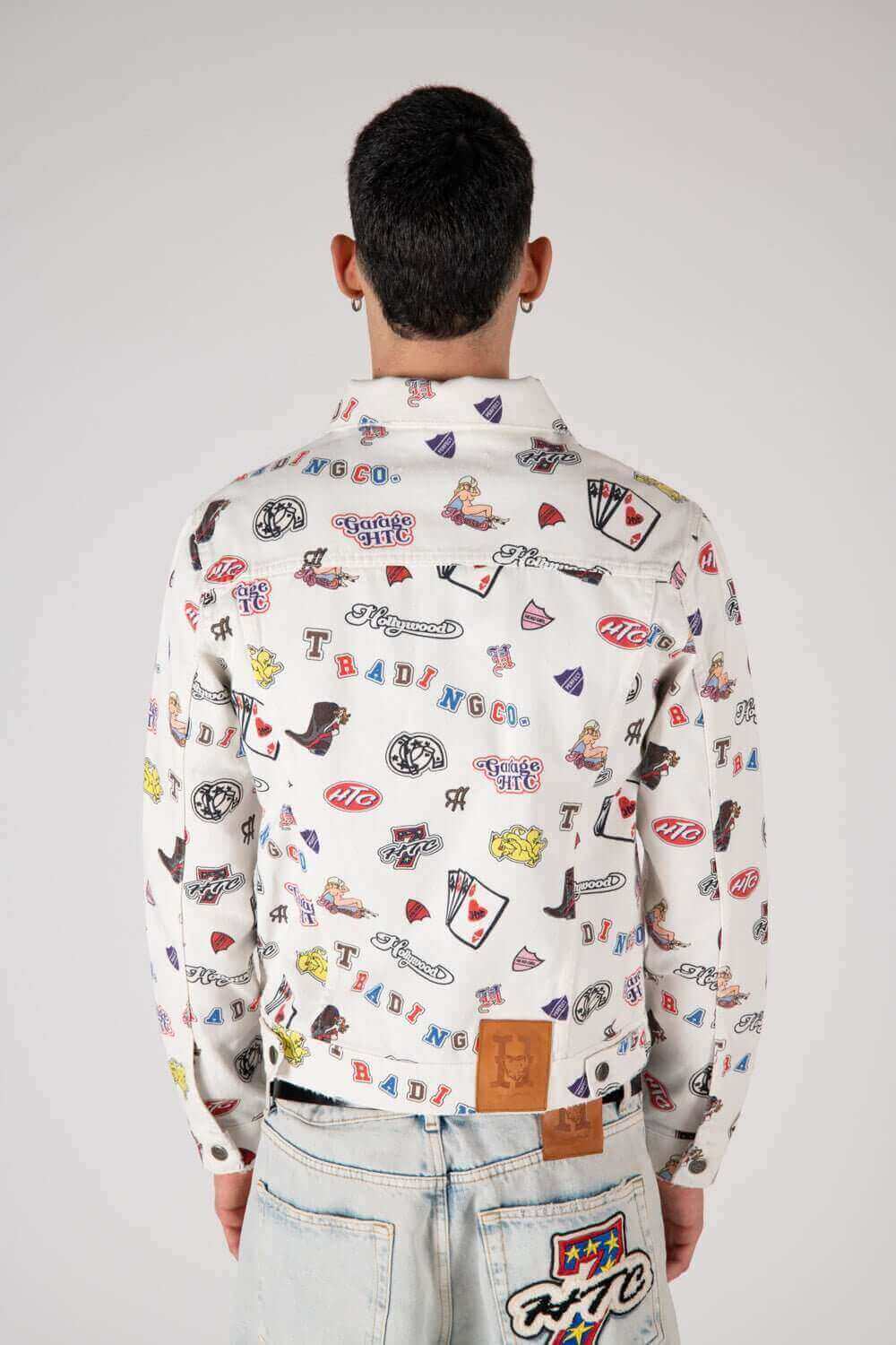 10 BULLETS Allover printed denim jacket. Frontal pockets. 100% Cotton HTC LOS ANGELES