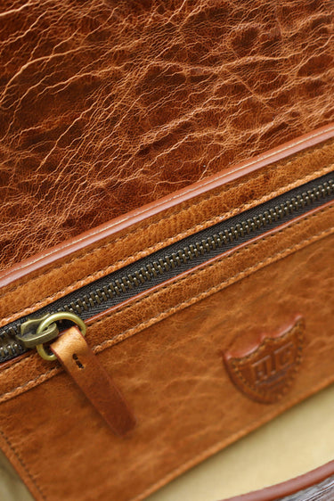 Hollywood Trading Company DOLLY LEATHER | Blue Express