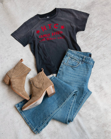 Hollywood Trading Company boots Conchos Boot