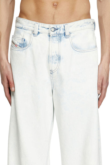 Diesel relaxed jeans 2001 d-macro 09l80 | Blue Express