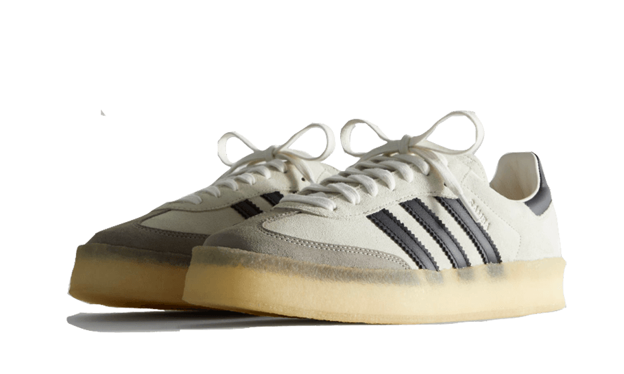 Adidas Samba 8th Street Clarks Kith Chalk White Core Black SKU : AAIE4033Blue Express garantisce l'autenticità dei prodotti. Adidas Blue Express