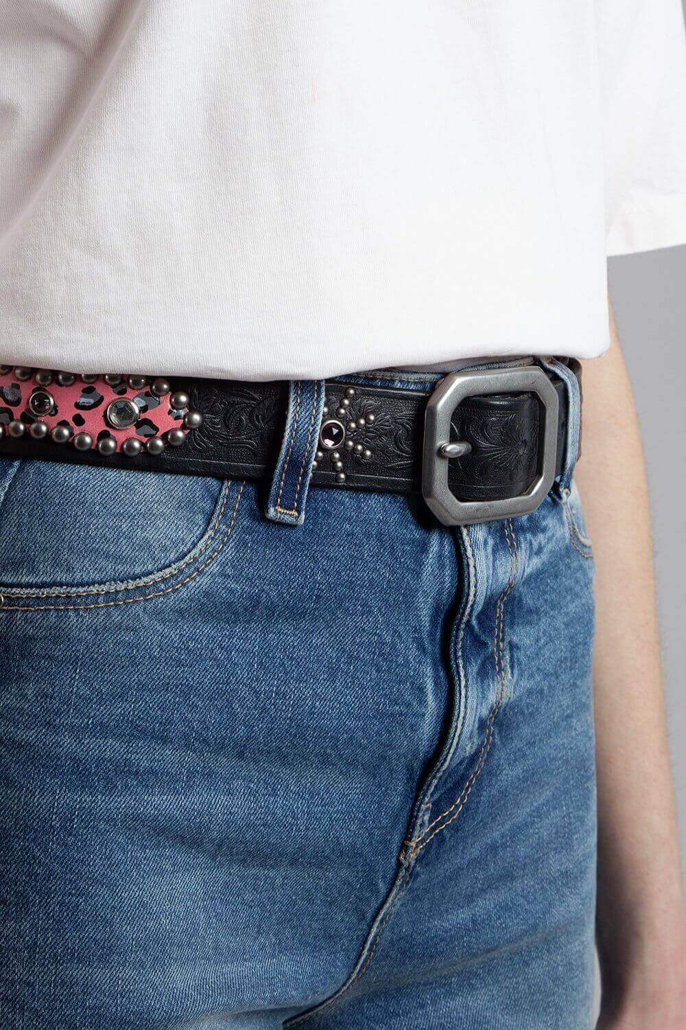 AMERICAN PAINTED BELT Black leather belt with studs and rhinestones.Height: 3 cm. Made in Italy. HTC LOS ANGELES