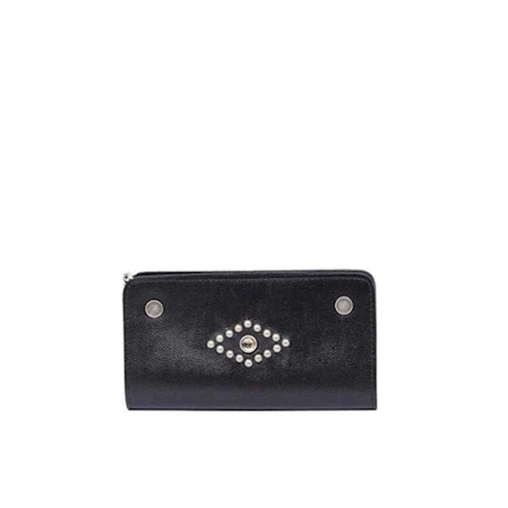 ROADHOUSE MOTOR WALLET Portafoglio in pelle nera caviar con dettaglio borchiato. Chiusura con bottoni a pressione. Catena in metallo con moschettone. Tre tasche interne. Larghezza: 18 cm, altezza: 10 cm. Made in Italy HTC LOS ANGELES