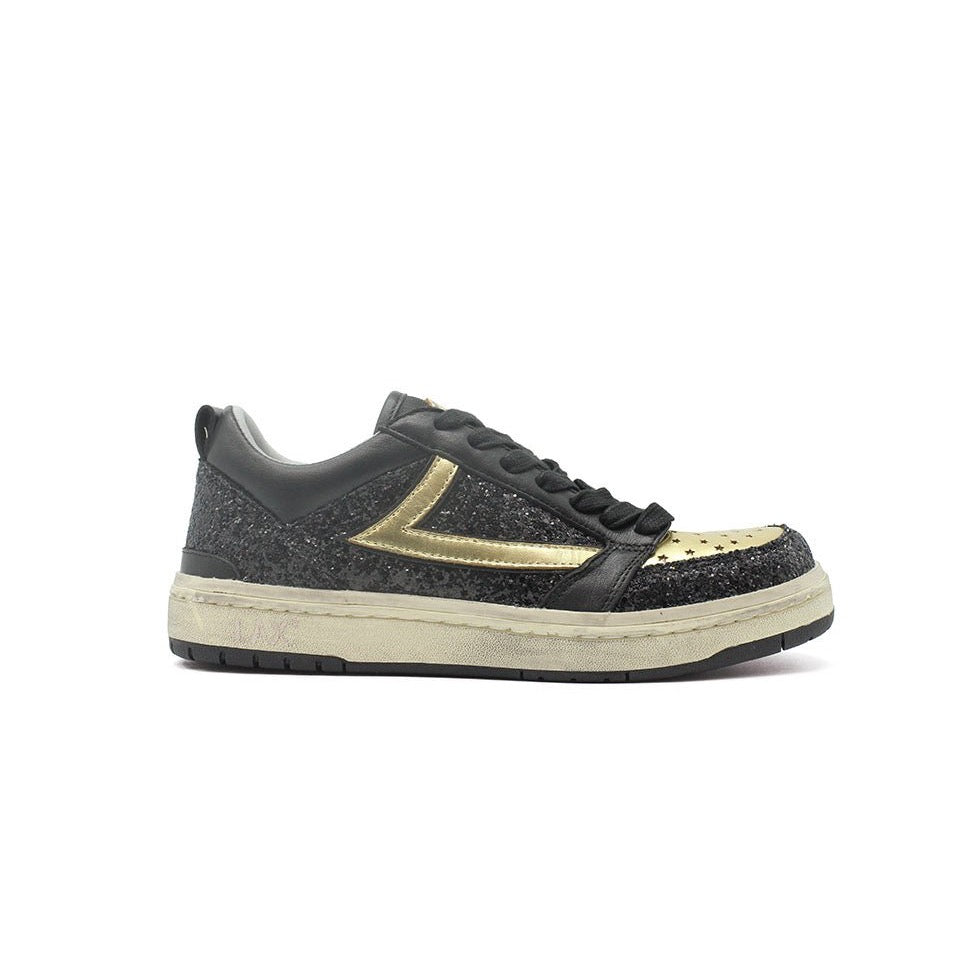 STARLIGHT FULL GLITTER LOW WOMAN Starlight Low Woman Sneakers, back pull loop with metal logo detail, front lace-up closure.Animalier Shield. LEATHER + GLITTER UPPER BLACK/GOLD HTC LOS ANGELES