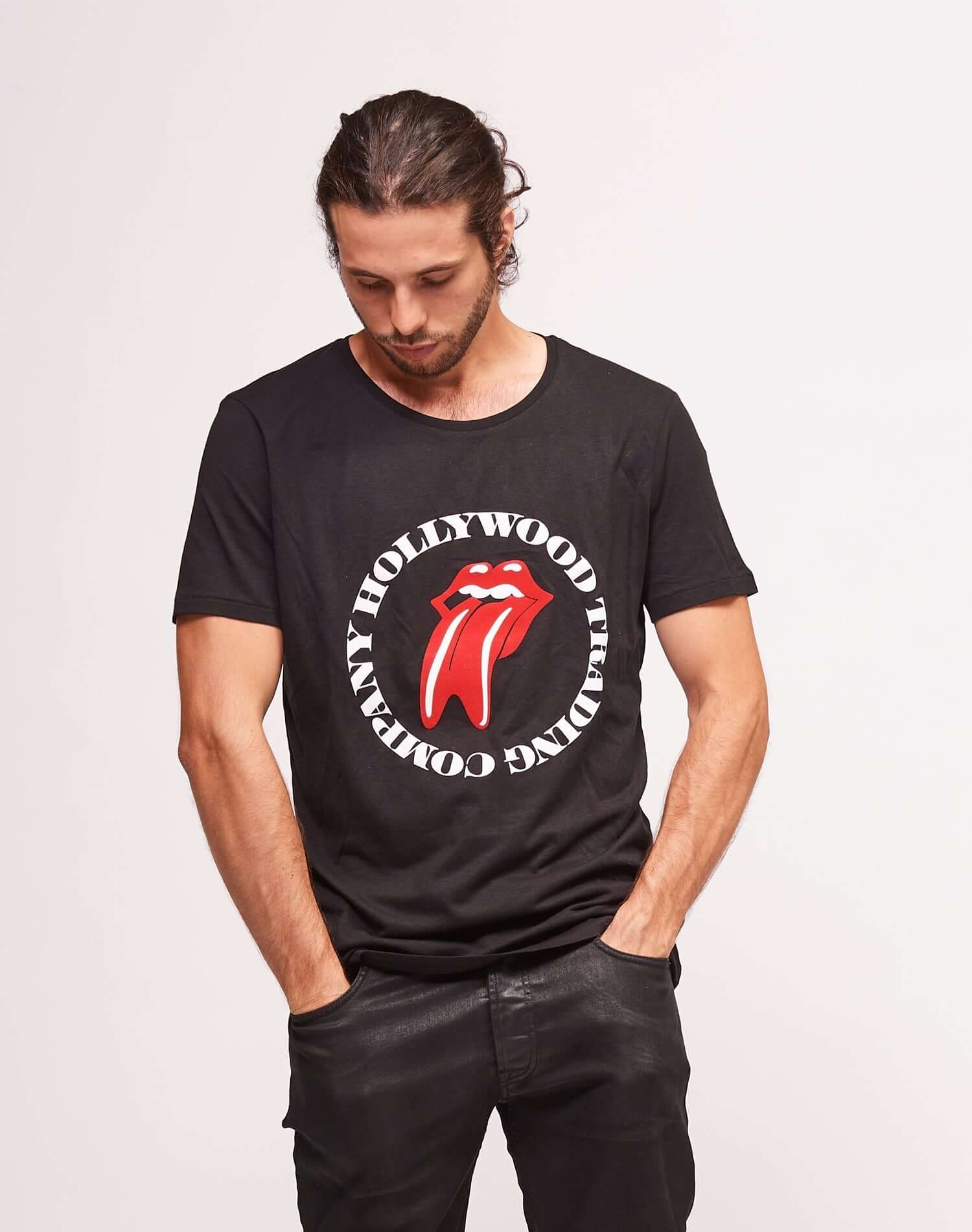 TONGUE FLOCK TSHIRT Crew neck black t shirt with frontal print. Slim fit. 100% cotton. Made in Italy. HTC LOS ANGELES