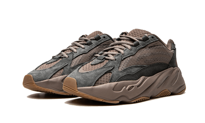 Adidas Yeezy 700 V2 Mauve SKU : GZ0724Blue Express garantisce l'autenticità dei prodotti. Adidas Blue Express